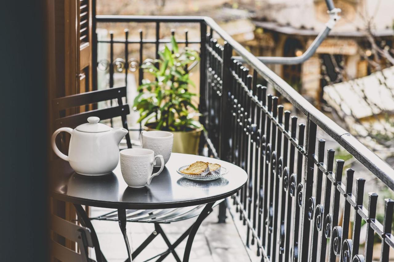 Neoclassical Apartment Near Acropolis - Livingstone Crystal Atina Dış mekan fotoğraf
